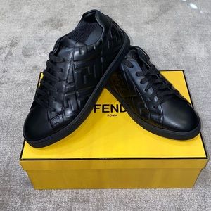 Fendi Black leather sneakers